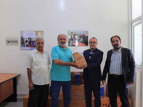 مستشار رئيس الوزراء لدول البريكس يتسلم نسخة من دراسة الآثار المتبادلة للهجرة اليمنية